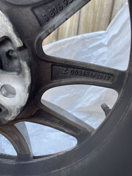 Зимові шини з дисками BMW 3 g20 g21 205/60R16 Goodyear