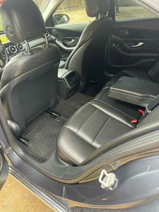 Mercedes Benz W205 C180