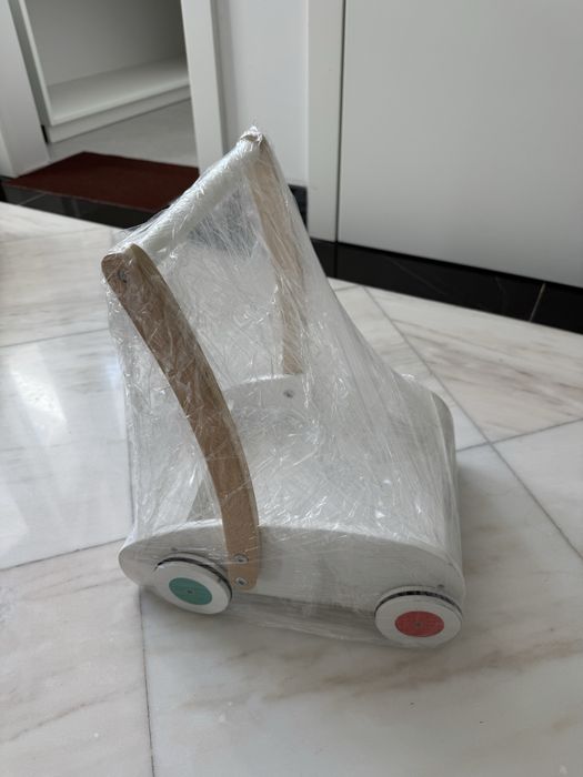 Andarilho verbaudet em madeira