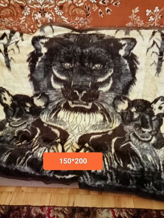 Пледы меховые Польша  новые. Одеяло б / у