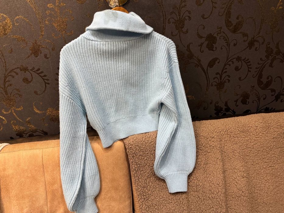 Неймовірна кофтинка!