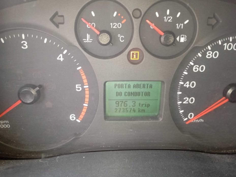 Ford Transit 9 lugares mista