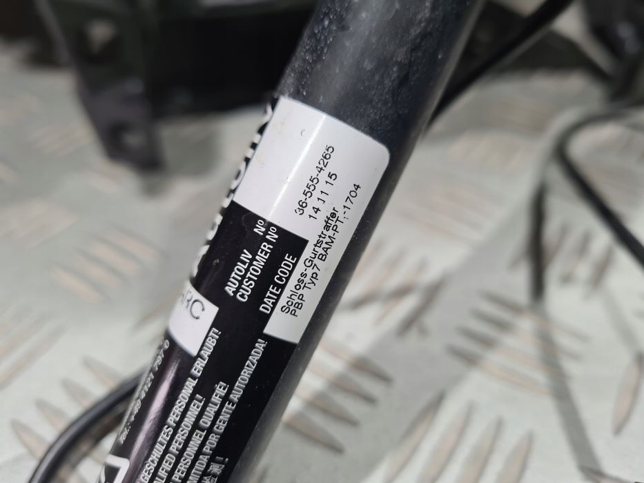 deska kokpit konsola airbag pasy opel zafira c