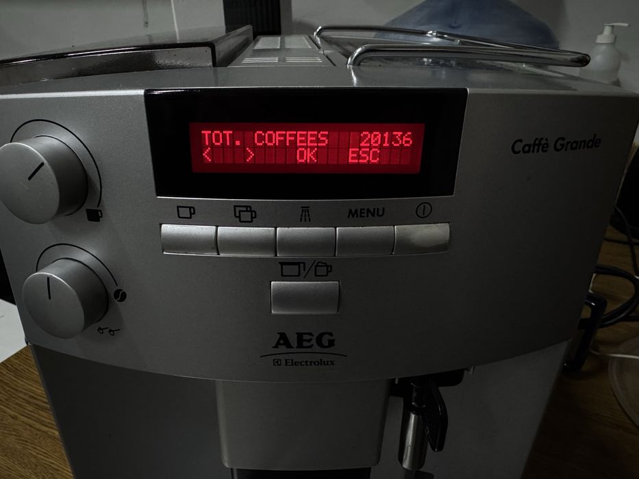 Кавовий апарат AEG