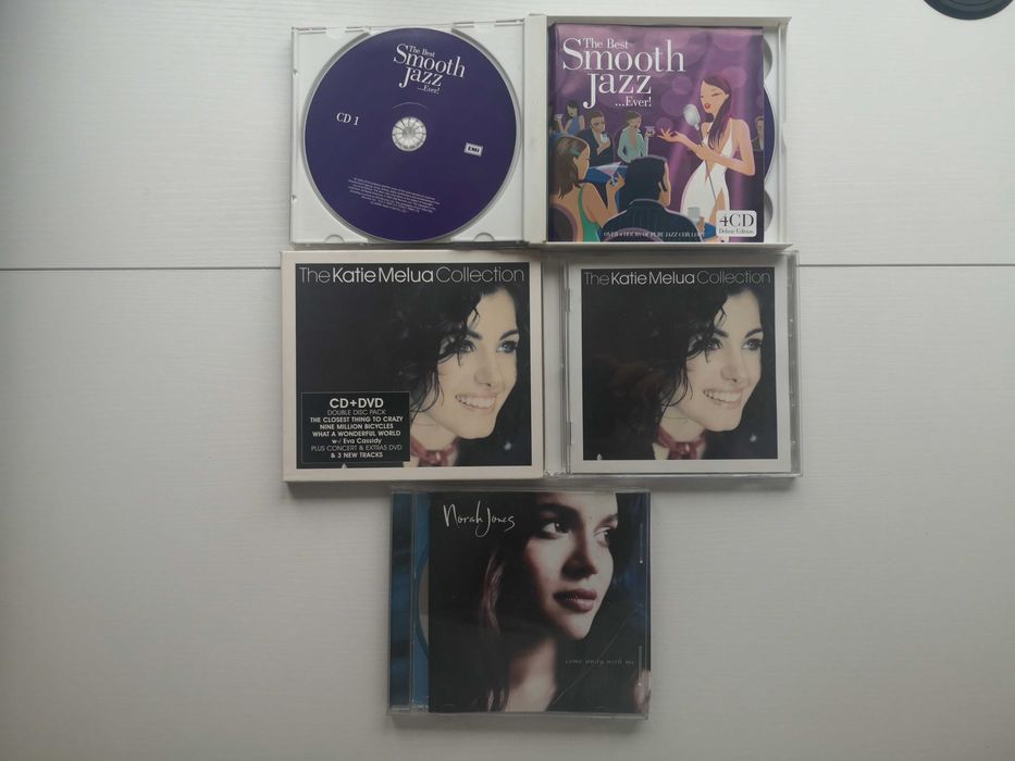 Płyty popularnych wykonawców.