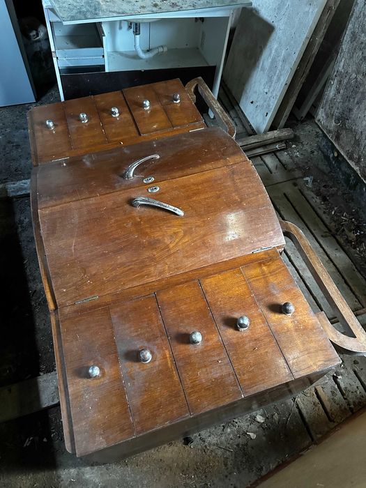 Cómoda antiga estilo vintage