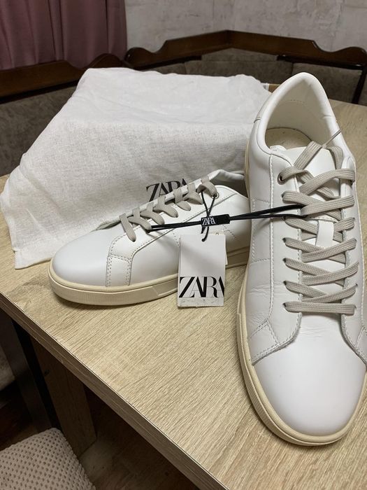 Чоловічі кросівки