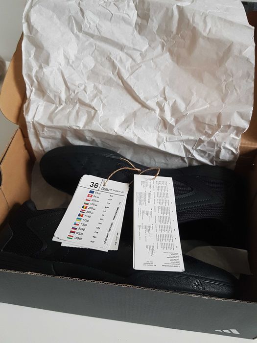 Buty Adidas Predator rozmiar 36