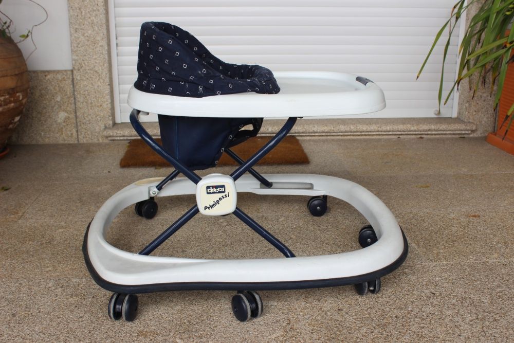 Andarilho Bébé - marca Chicco