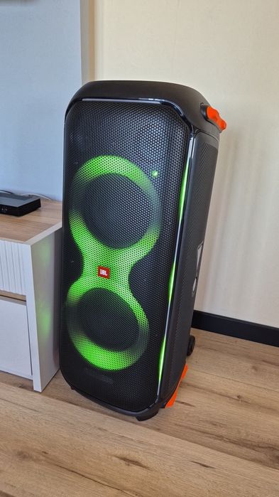 2 x JBL PartyBox 710 800W
