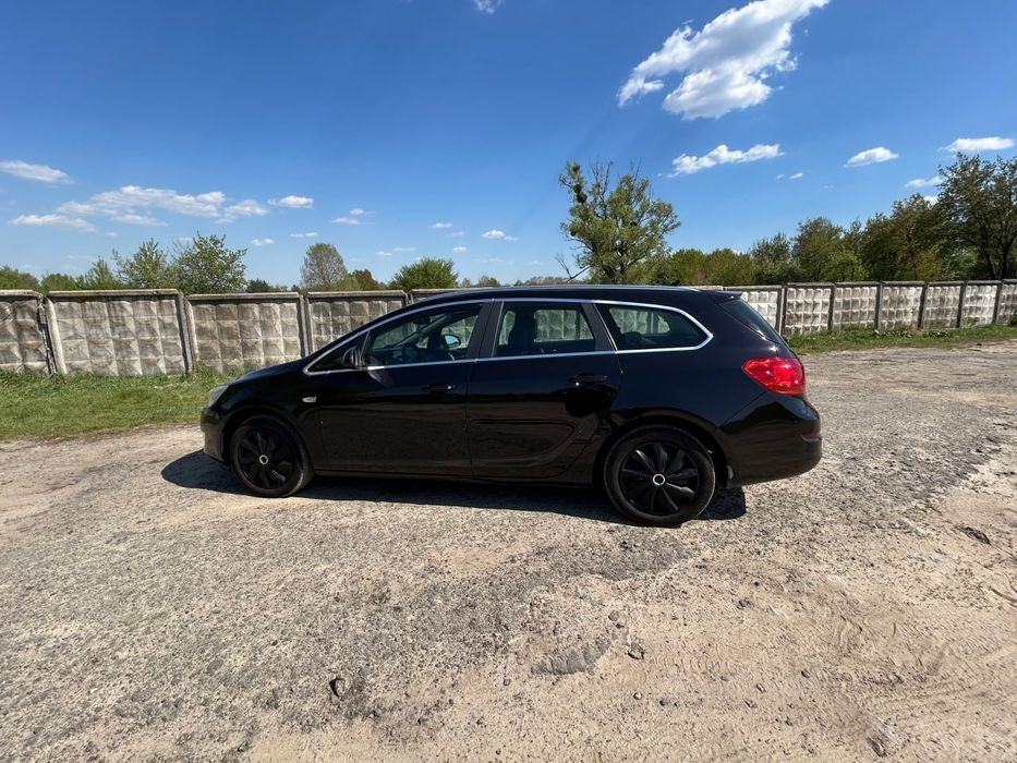 Opel Astra J 2011 Sports Tourer 1.7 CDTI