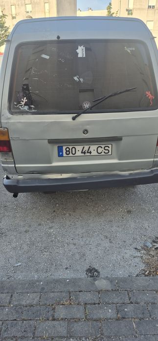 Nissan vanett do ano 1998