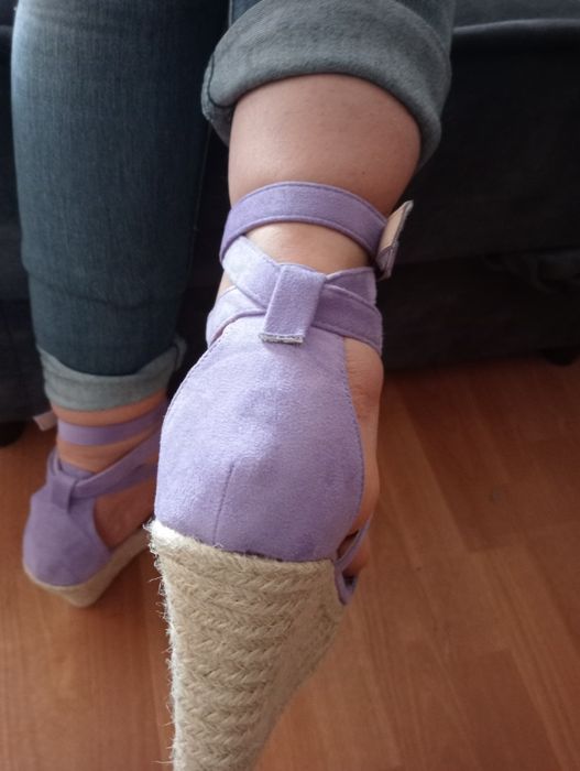 Modne sandały zamszowe roz 39