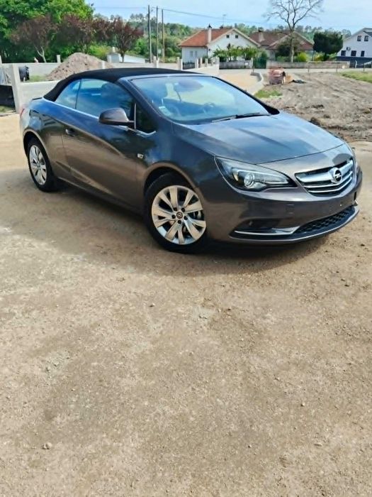Opel Cascada 1.6 SIDI Turbo (170cv) – Descapotável de 4 Lugares