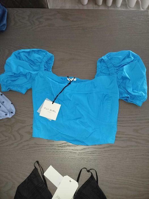 13 peças de roupa nova com etiqueta de marca Blusas/E Top 12.5€