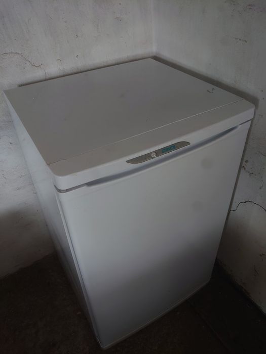 Морозильна камера STINOL