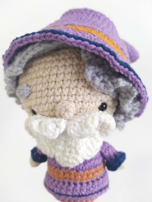 ręcznie robiona maskotka -figurka czarodziej- prezent handmade
