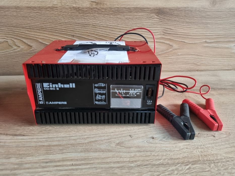 Зарядний пристрій Einhell CE-BC 4 M