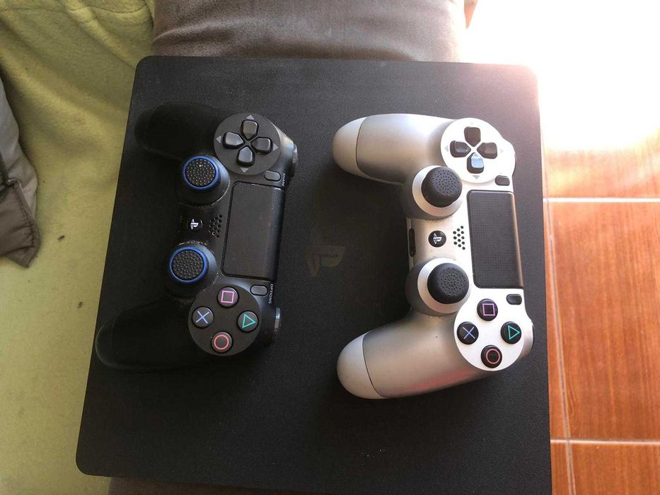 Vendo PS4 Slim 500 GB