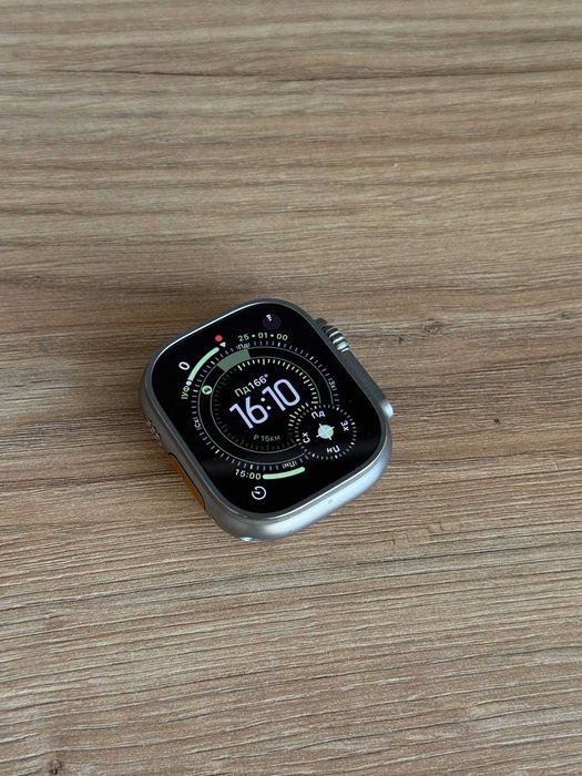 Apple Watch Ultra Natural Titanium 49mm