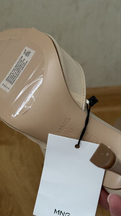 нові жіночі Мюлі Mango босоніжки