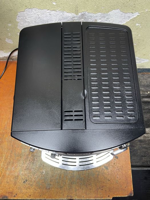 Кавомашина Delonghi MAGNIFICA