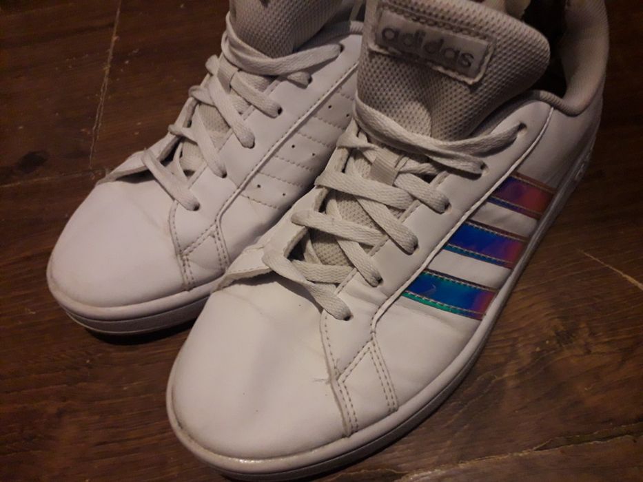Buty Adidas grand court