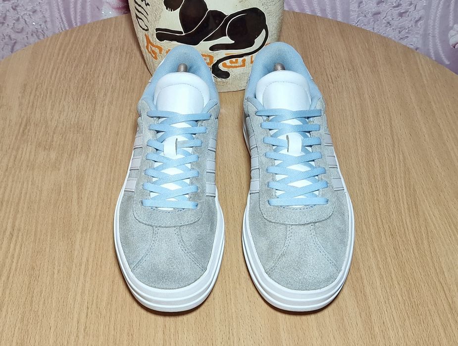 Кроссовки на платформе Adidas (37 размер)