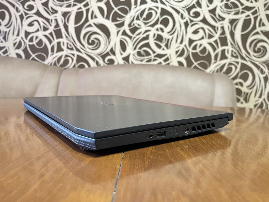 Игровой ноутбук 15.6" Acer Nitro 5 на Intel i5-9300H с Nvidia GTX1050 / 16ОЗУ / SSD+HDD / FullHD