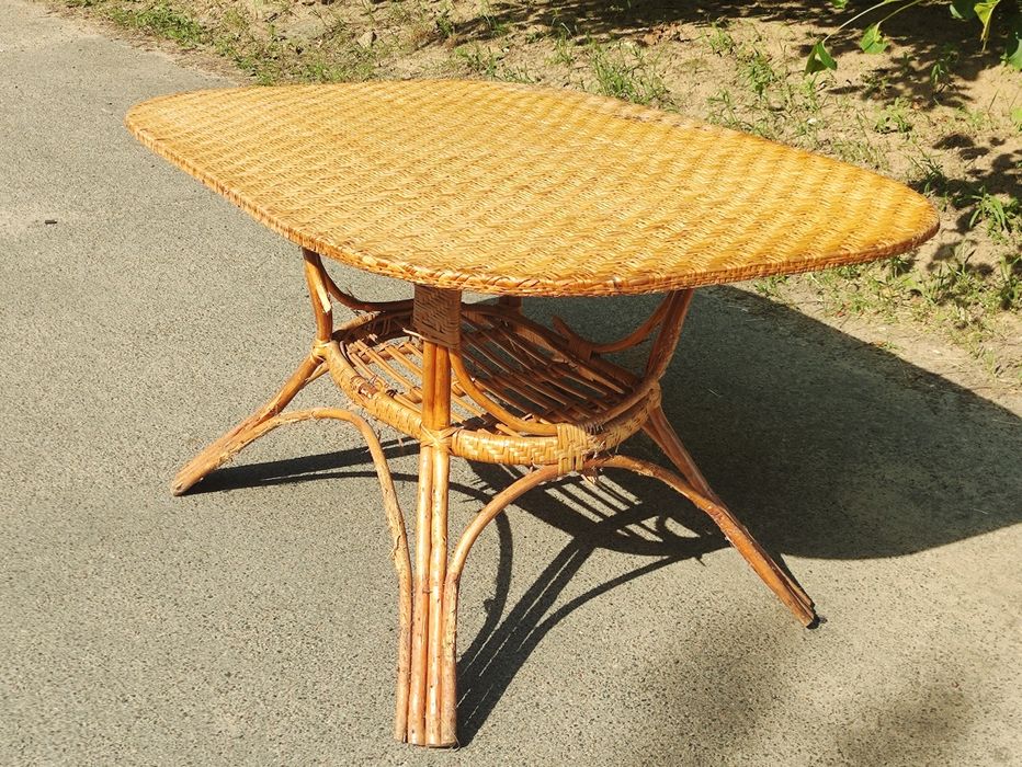 Стол для террасы, сада, беседки