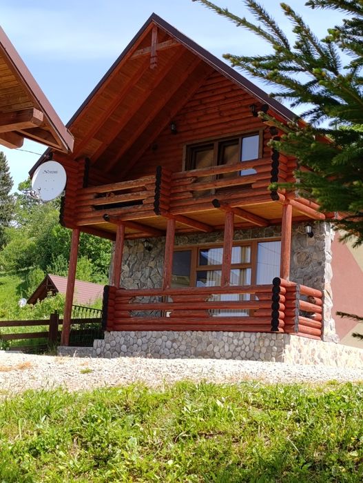 Котеджі Арніка З ЧАНОМ