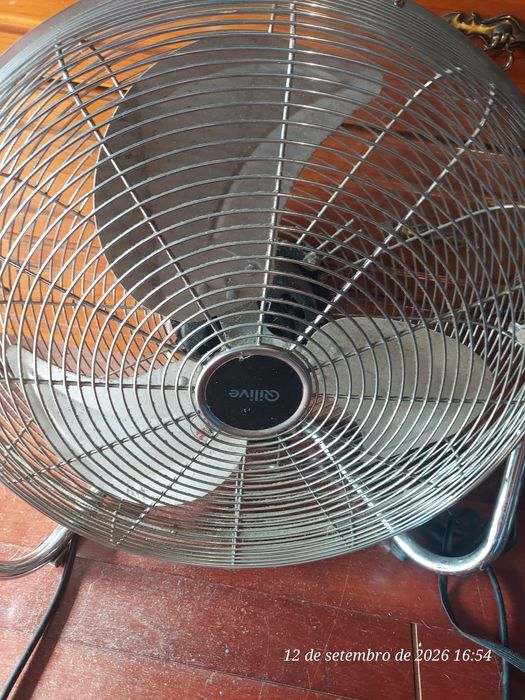 ventilador/circulador de chão metálico Qilive