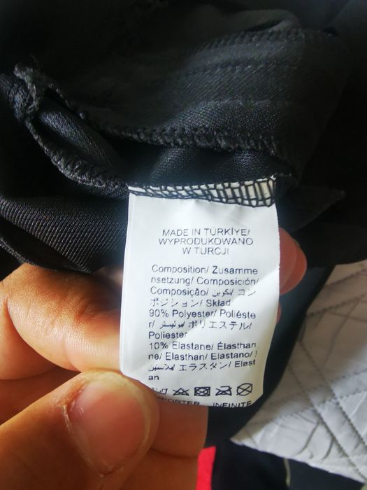 Calças de Setim Tamanho L
