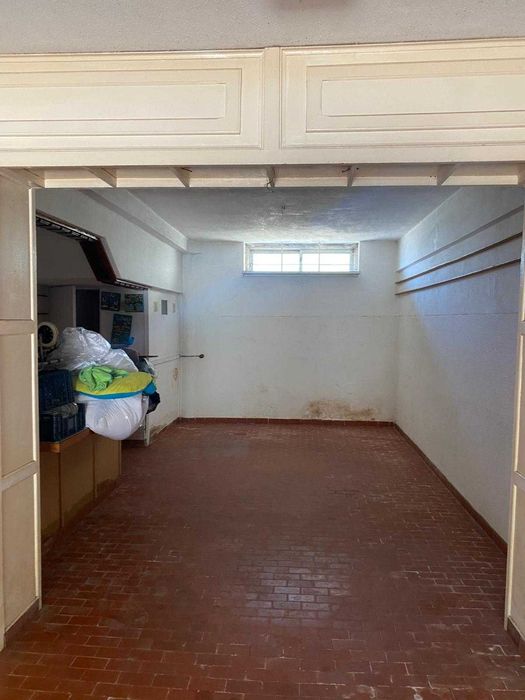 Garagem 51m2 Massamá