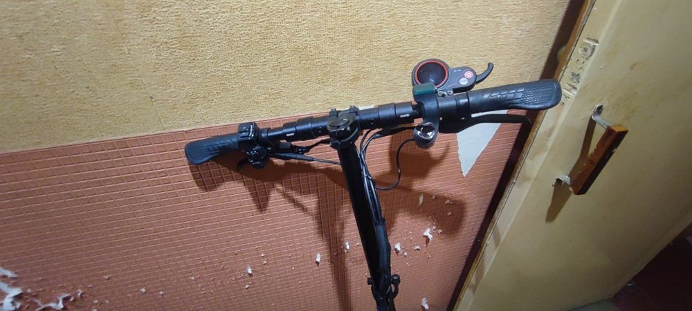 Електросамокат Kugoo m4 pro