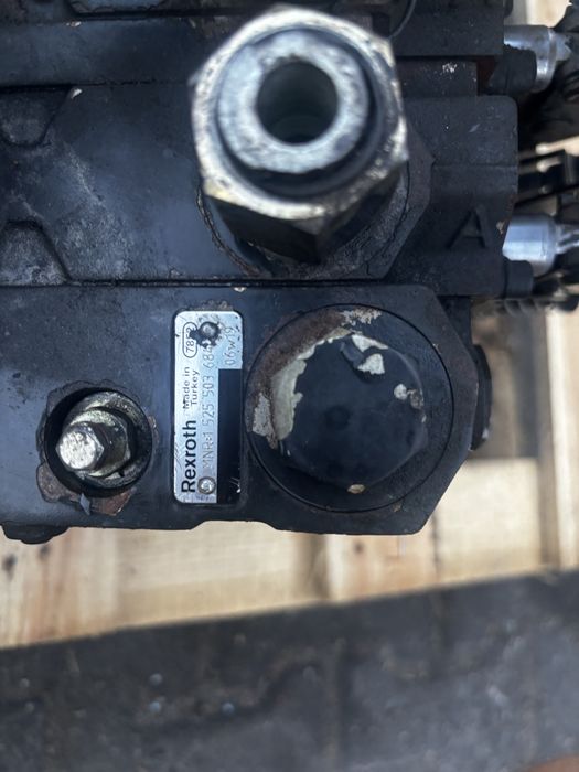 Deutz Fahr Agrotron M K Rozdzielacz hydrauliczny