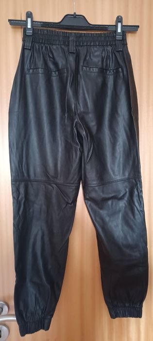 Calças estilo cabedal Bershka