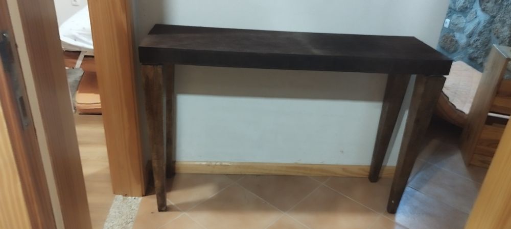 Mesa/Aparador de sala, corredor