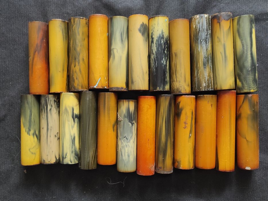 Бакелітові ручки , дверні  .