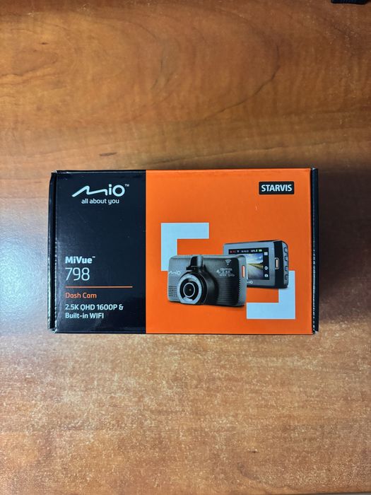 Wideorejestrator samochodowy Mio MiVue 798 z Wi-Fi + karta pamieci 64gb
