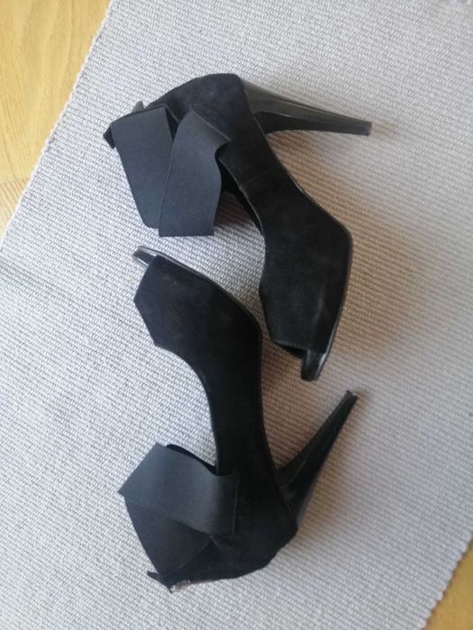 Sandały, szpilki Lasocki, r.38, z otwartym noskiem