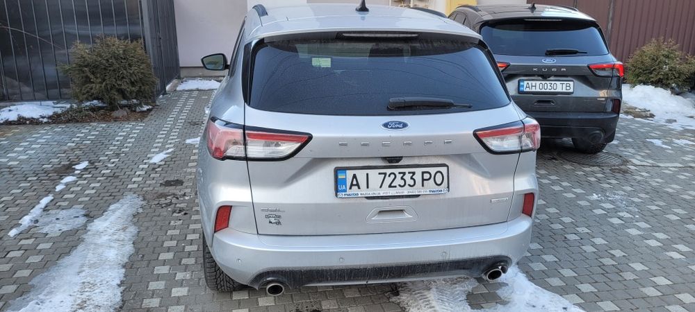 Продам Ford Escape