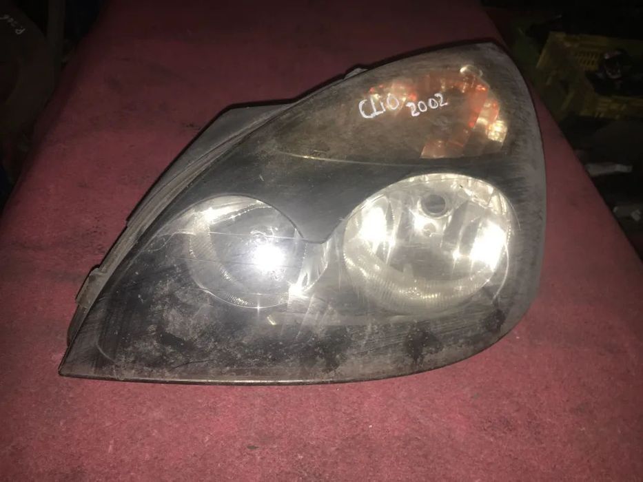 ÓTICA / FAROL DA FRENTE RENAULT CLIO