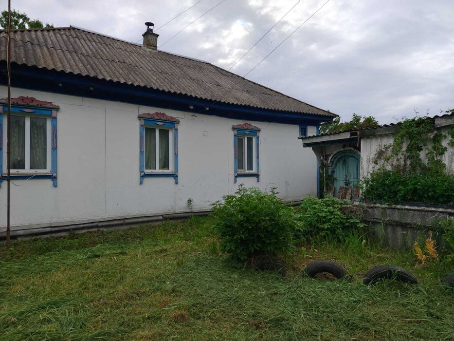 Продаеться будинок з земельної ділянкою у с Кладьківка Чернігівська об