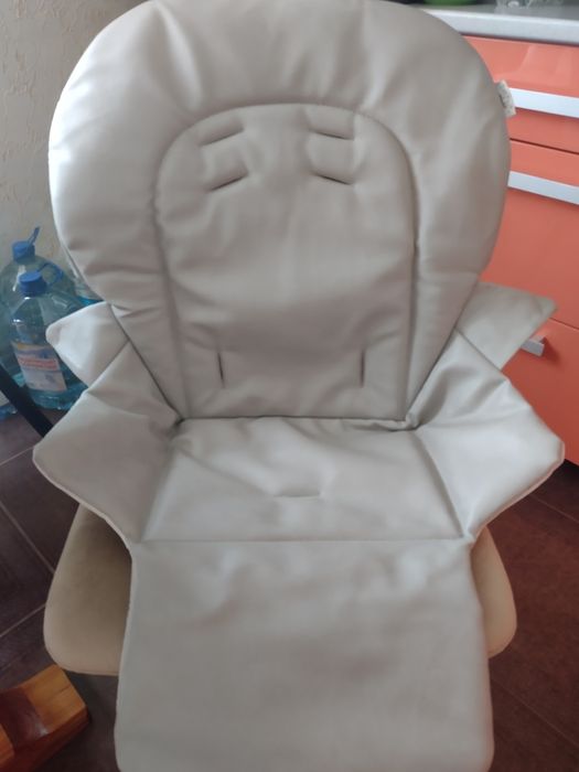 Крісло годувальне