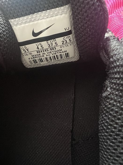 Кросівки Nike,р.37.5(23.5) нові