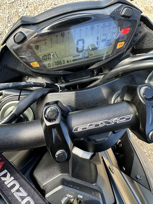 Suzuki Gsxs 750