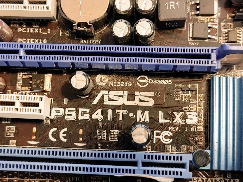 Материнська плата ASUS P5G41T-M LX3 DDR3 LGA775 1-2-4 ядра