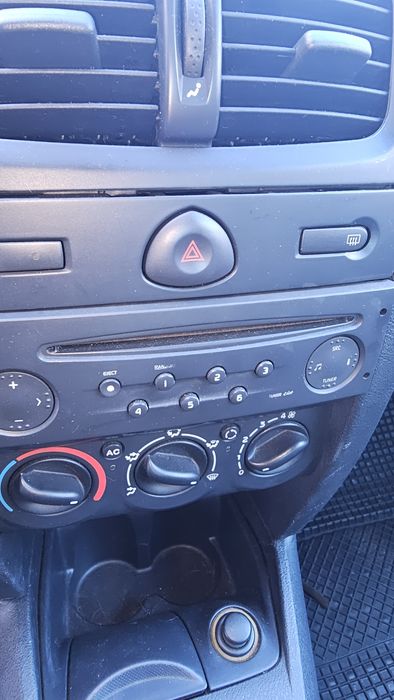 Renault clio gasolina impecável