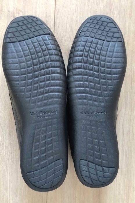 оригінал шкіряні туфлі-мокасини Cole Haan, р 41, нові